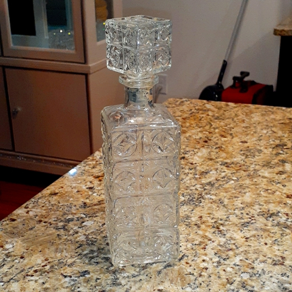 Large Glass Beverage Holder